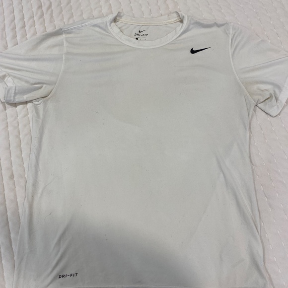 3 Nike T Shirts - Picture 4 of 6